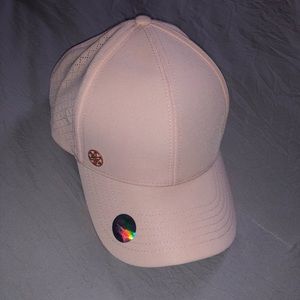 NWT Wander Breathable Geo Hat